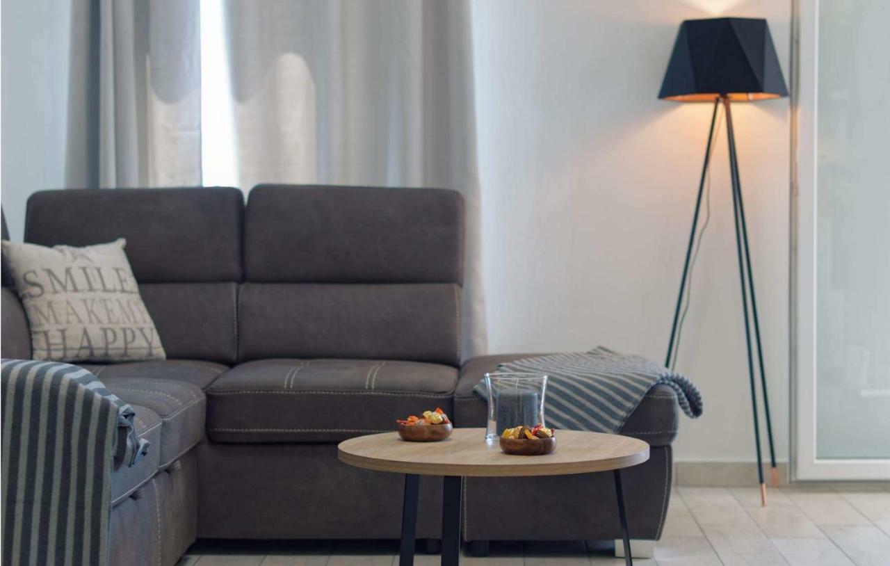 Apartment Rubix Пула Екстериор снимка