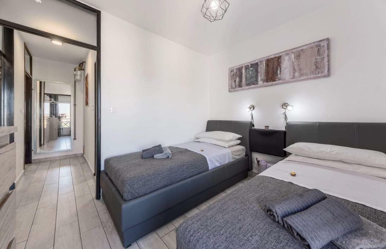 Apartment Rubix Пула Екстериор снимка