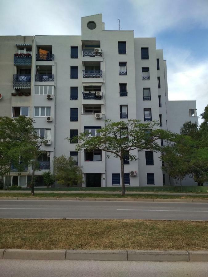Apartment Rubix Пула Екстериор снимка